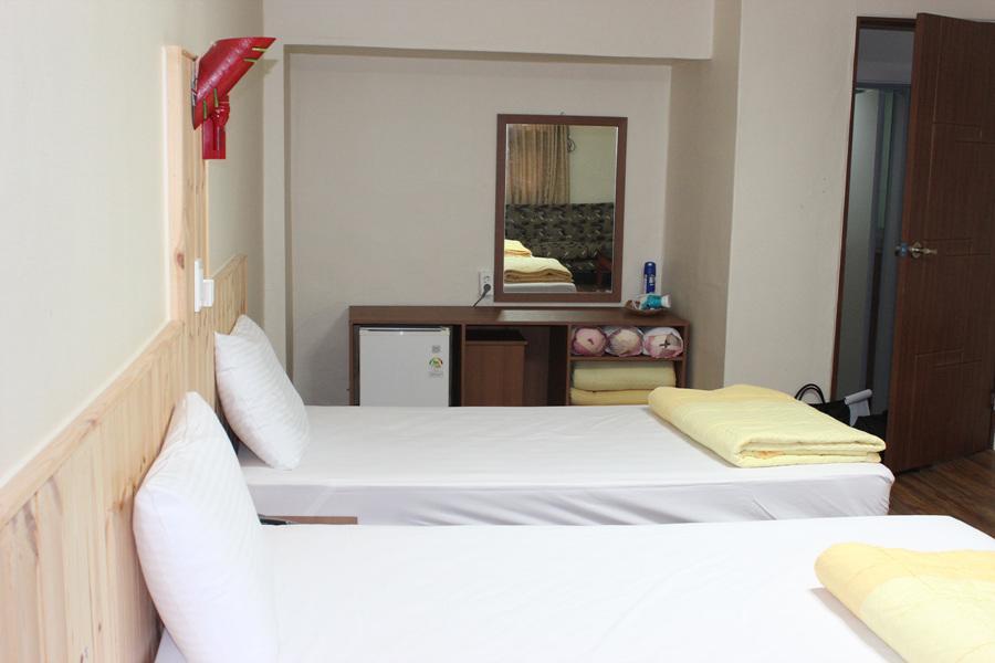 Hyundai Tourist Hotel Jeju Exterior foto