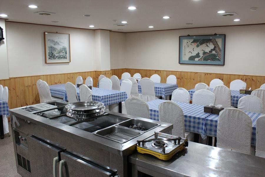 Hyundai Tourist Hotel Jeju Exterior foto